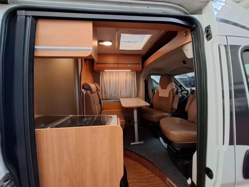 ROADCRUISER LETTI GEMELLI DOCCIA CENTRALE