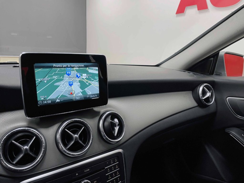 MERCEDES-BENZ CLA 180 SHOOTING BRAKE D AUTO FL - 20