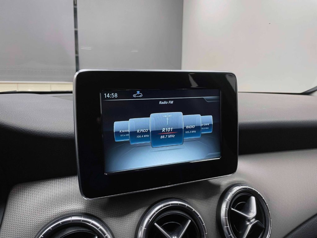 MERCEDES-BENZ CLA 180 SHOOTING BRAKE D AUTO FL - 22