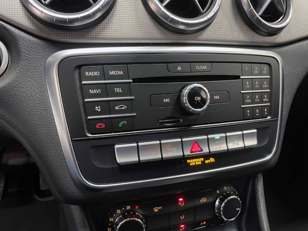 MERCEDES-BENZ CLA 180 SHOOTING BRAKE D AUTO FL - 26