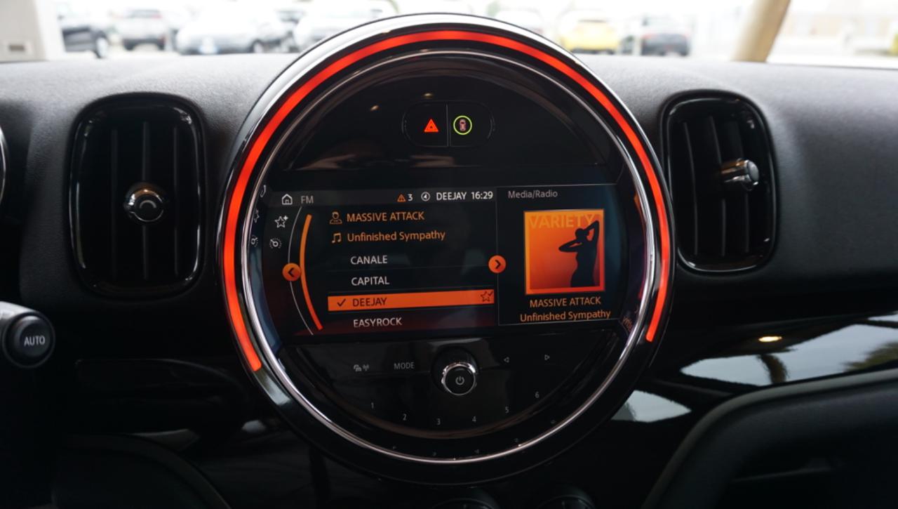 MINI Countryman 1.5 Cooper SE Business Countryman ALL4 Automatica - 24