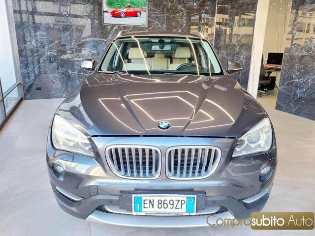 BMW X1 Grigio scuro pastello