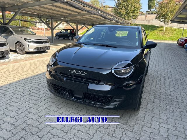 FIAT 600 Nero pastello