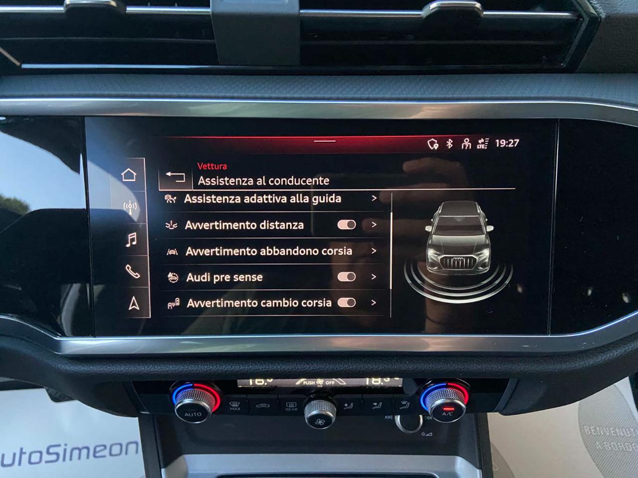 AUDI Q3 35 2.0 TDI S tronic Business Advanced COCKPIT - 21