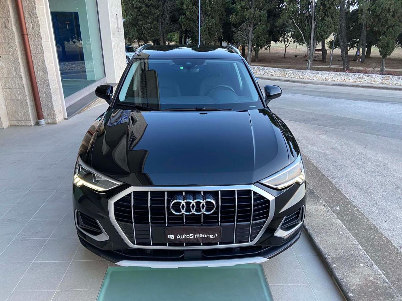 AUDI Q3 35 2.0 TDI S tronic Business Advanced COCKPIT - 2