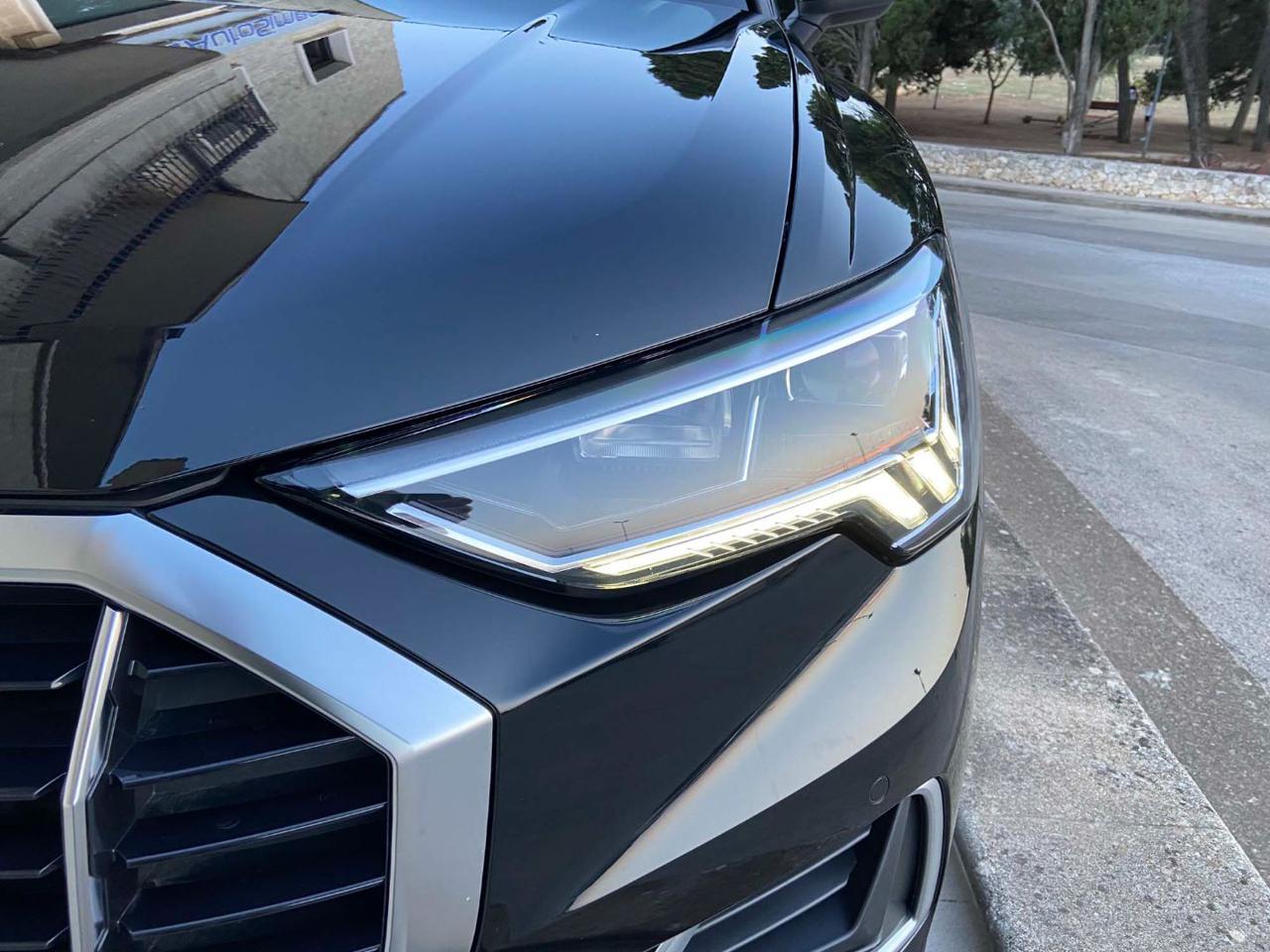 AUDI Q3 35 2.0 TDI S tronic Business Advanced COCKPIT - 34