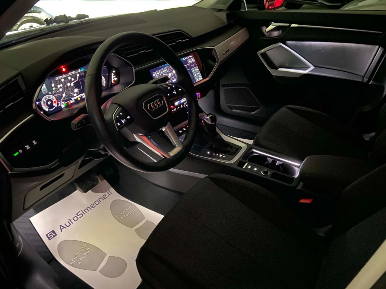 AUDI Q3 35 2.0 TDI S tronic Business Advanced COCKPIT - 18