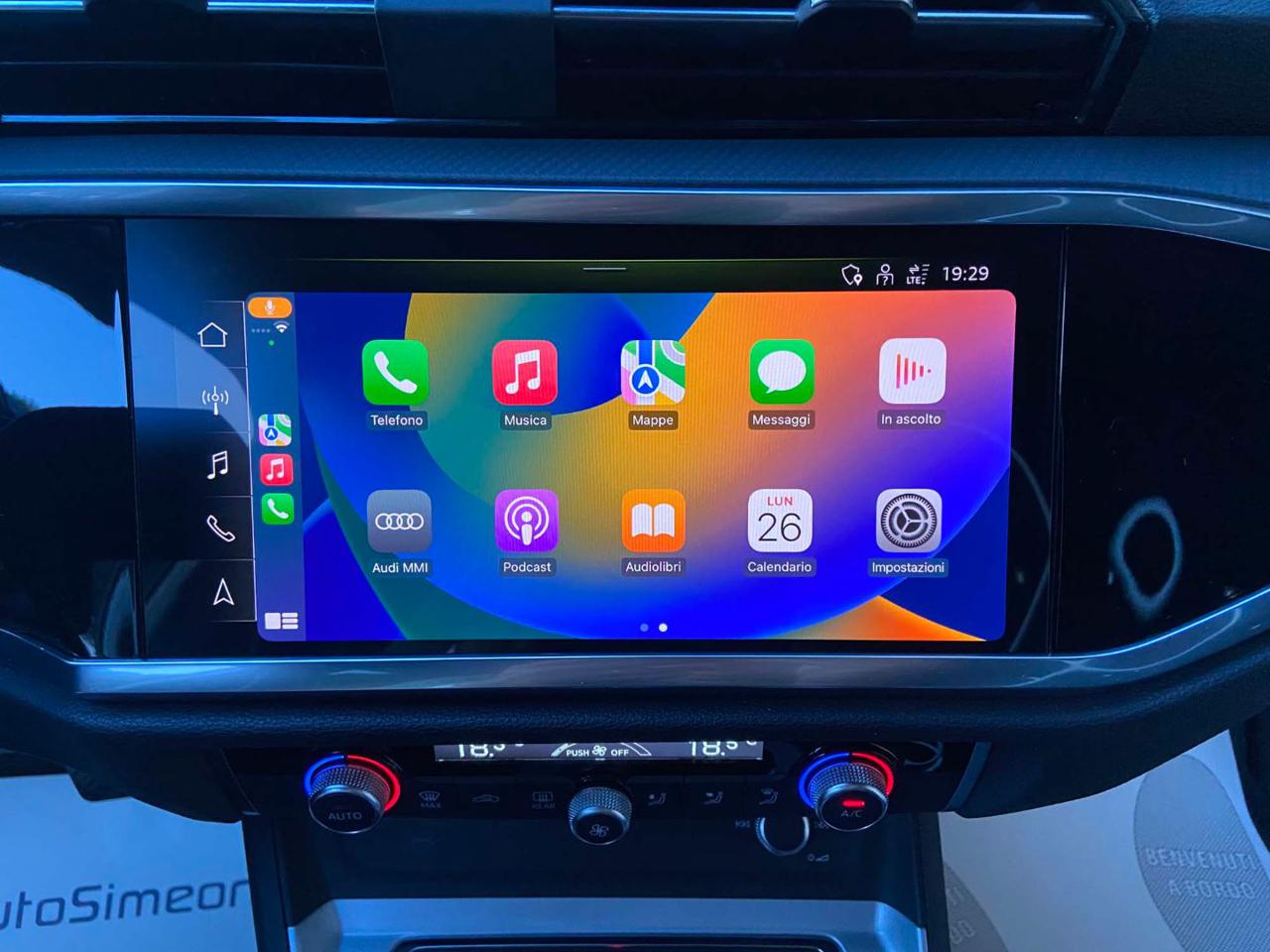 AUDI Q3 35 2.0 TDI S tronic Business Advanced COCKPIT - 17