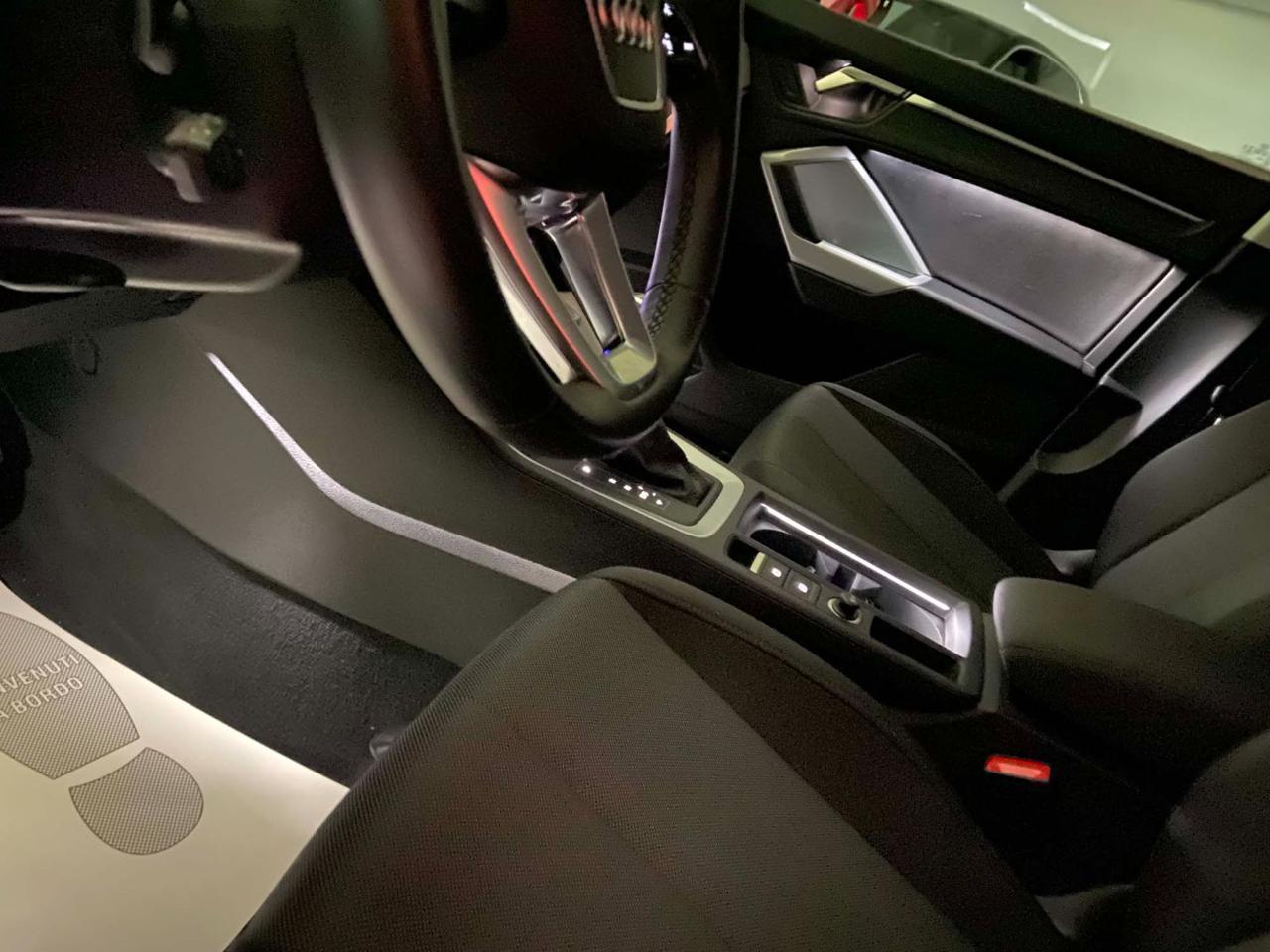 AUDI Q3 35 2.0 TDI S tronic Business Advanced COCKPIT - 35