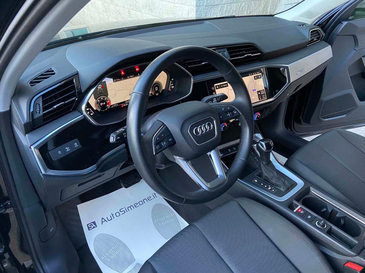 AUDI Q3 35 2.0 TDI S tronic Business Advanced COCKPIT - 10