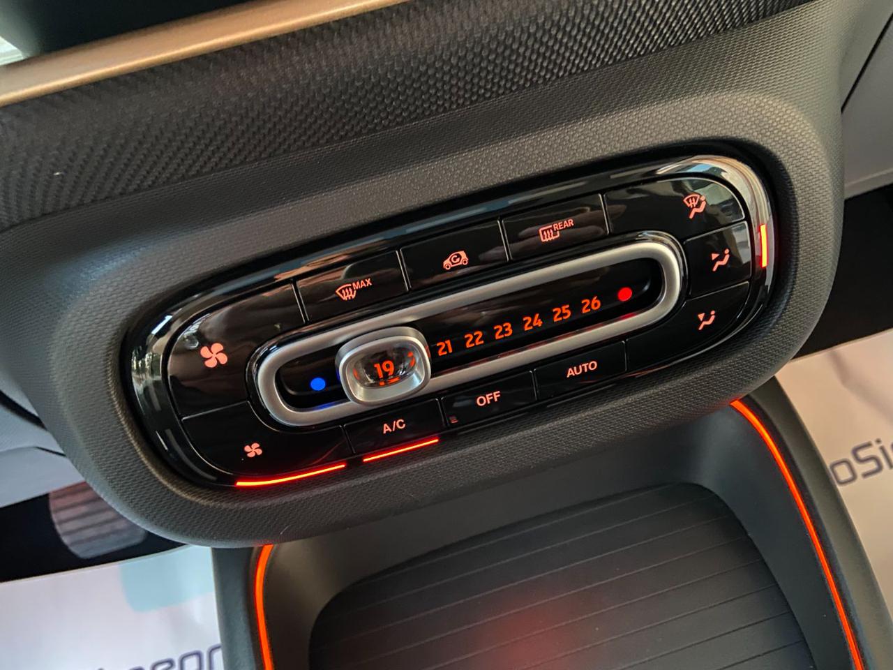 SMART ForTwo EQ Prime TETTO PAN-INTERNI IN PELLE-SEDILI RISCAL. - 30