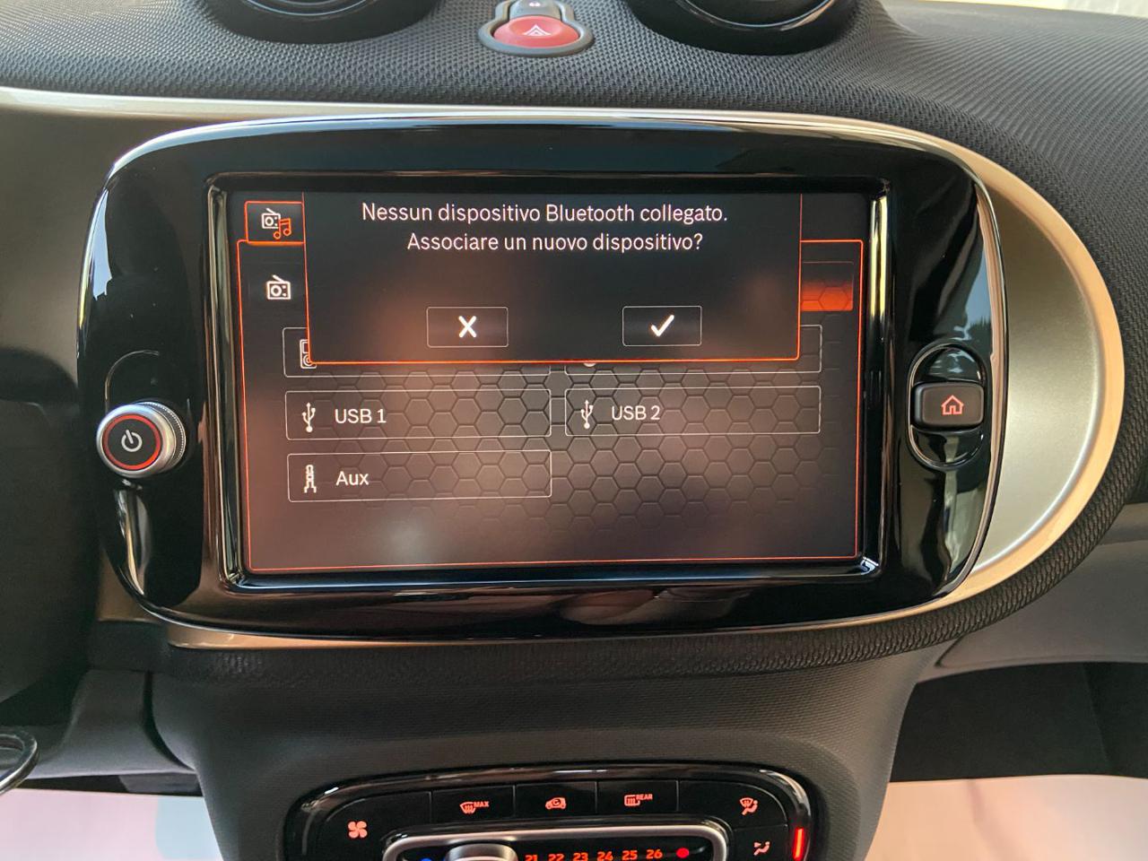 SMART ForTwo EQ Prime TETTO PAN-INTERNI IN PELLE-SEDILI RISCAL. - 37