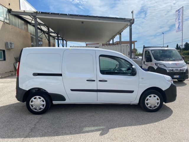 RENAULT Kangoo Bianco pastello