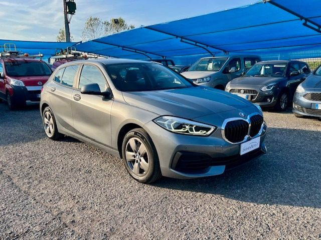 BMW 116 Grigio pastello