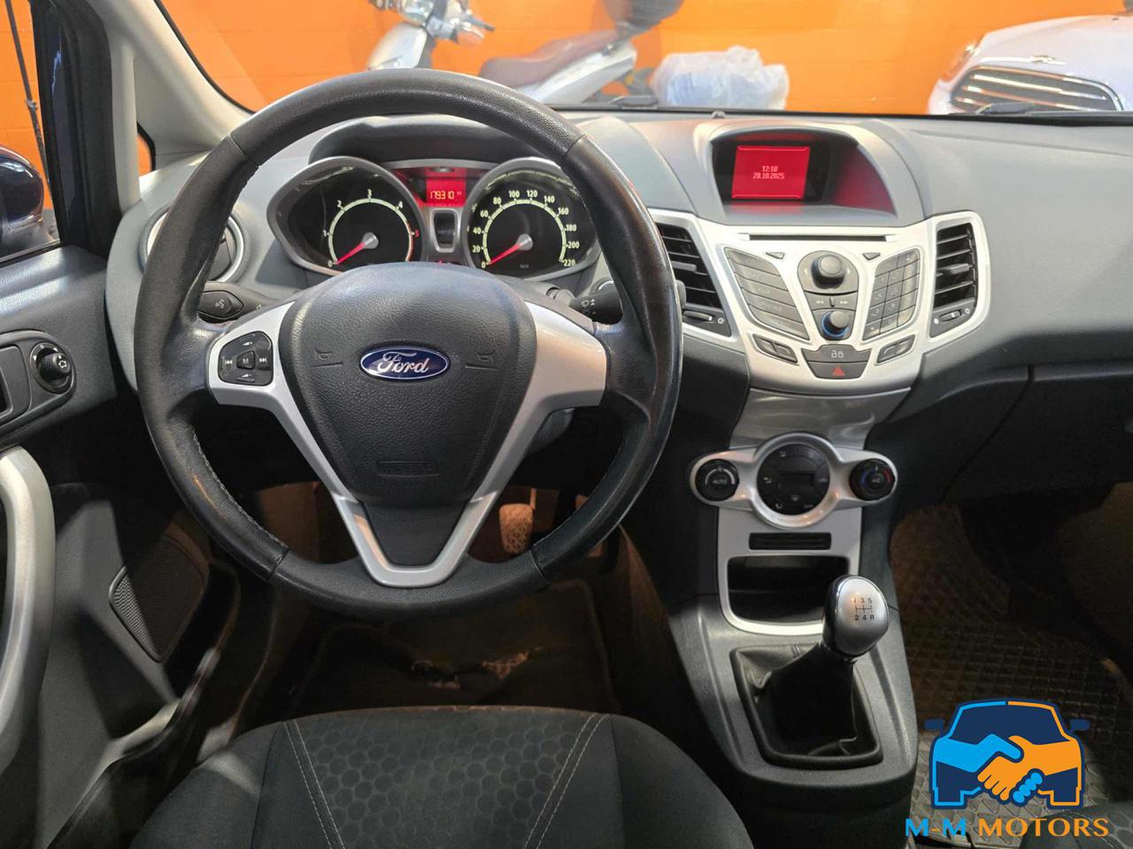 FORD Fiesta + 1.6 TDCi 95CV 5 porte - 13