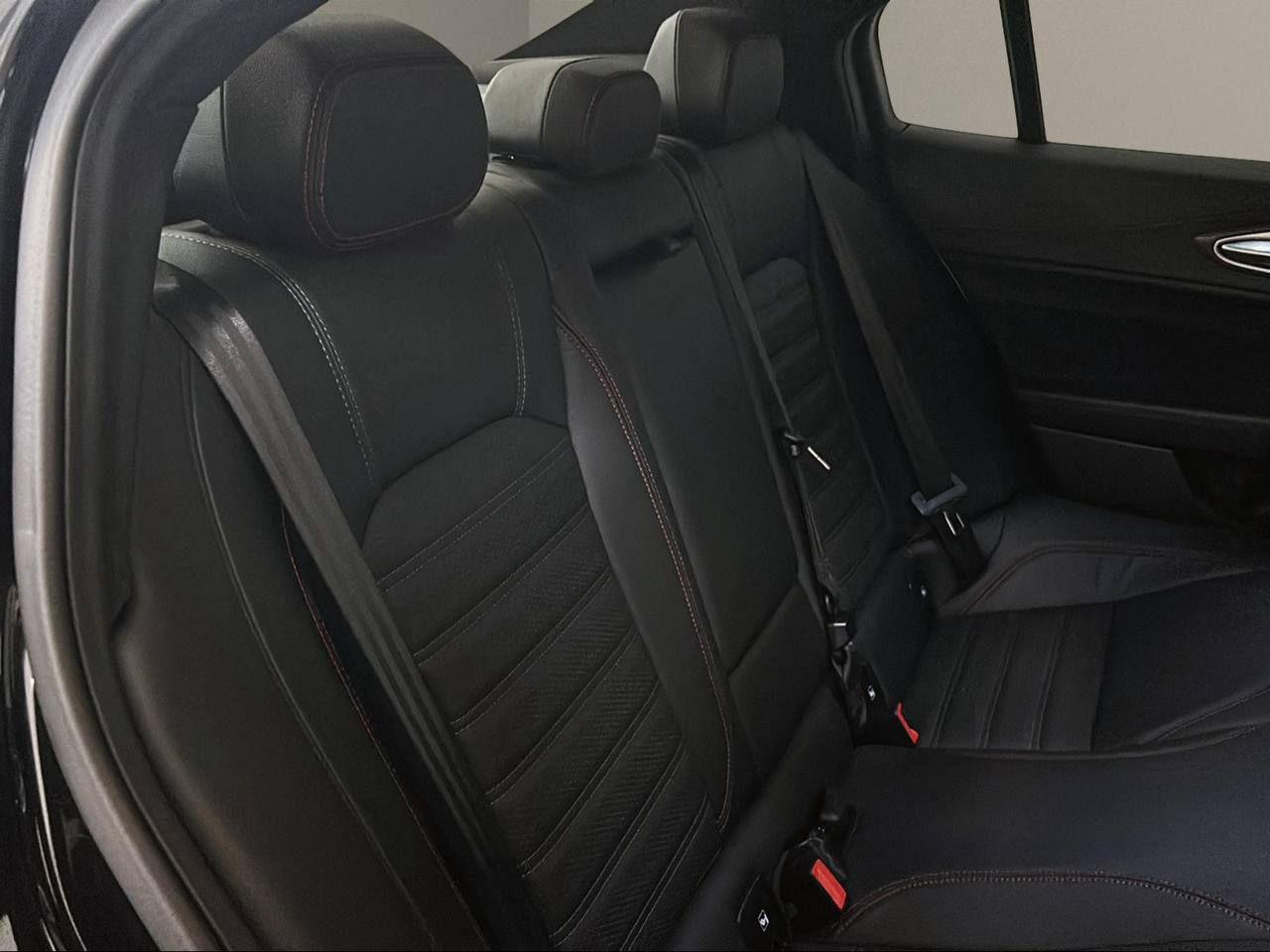 ALFA ROMEO Giulia 2.9 V6 Bi-Turbo Quadrifoglio Super Sport 1 OF 275 - 14