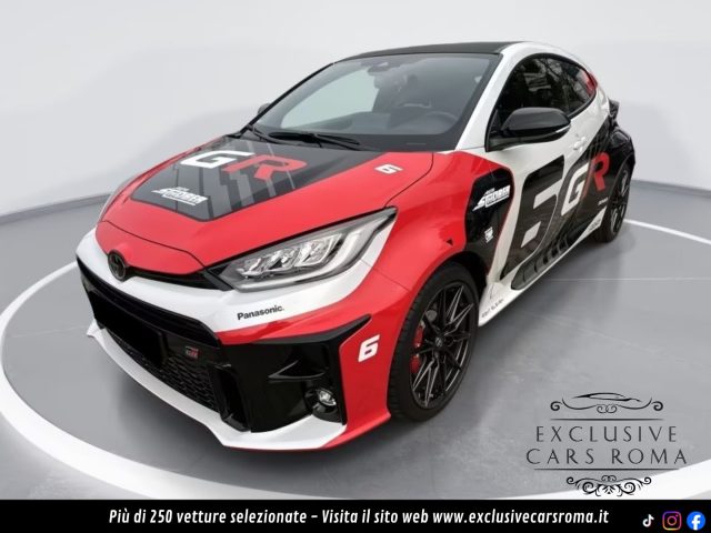 TOYOTA Yaris Bianco pastello