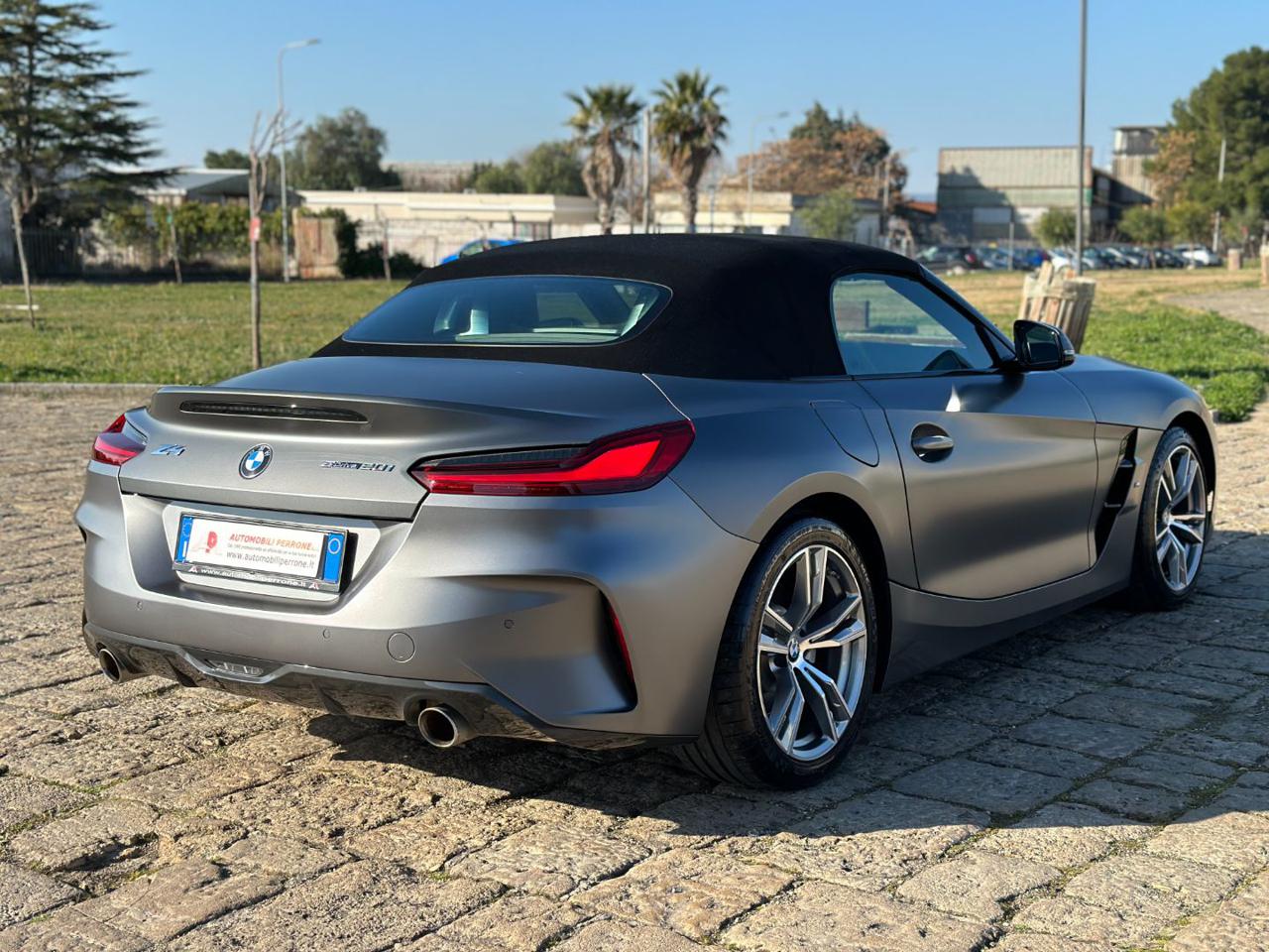 BMW Z4 sDrive20i M-Sport Frozen Grey - 11
