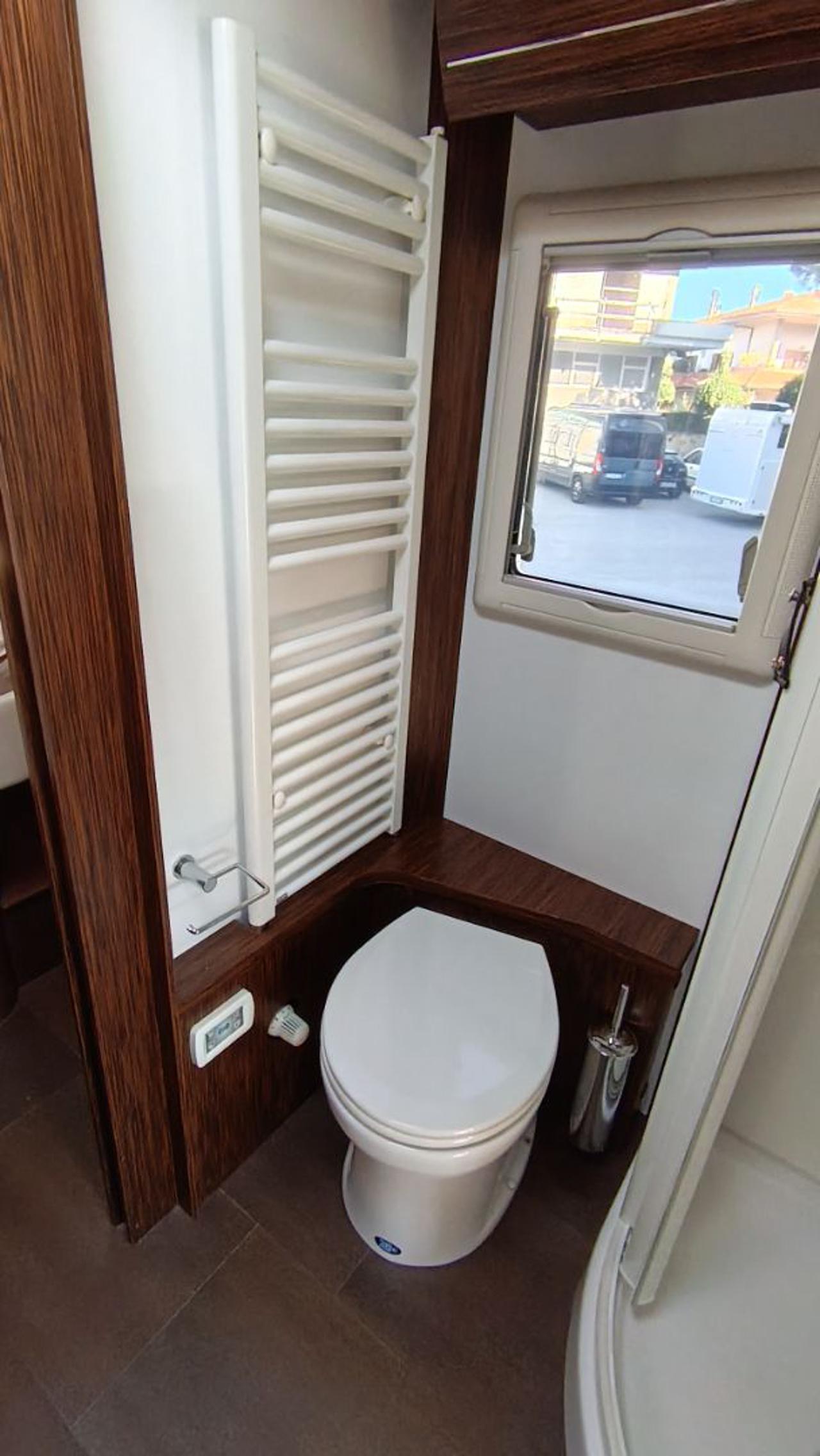 CHARISMA III 900 M Queen Elizabeth