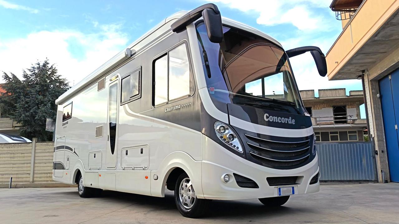 CHARISMA III 900 M Queen Elizabeth