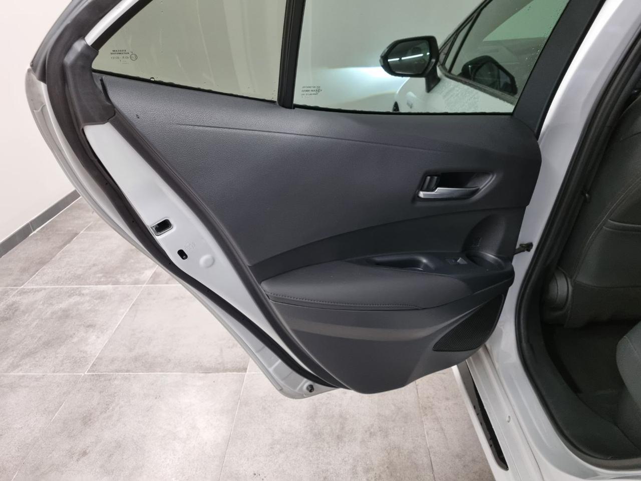 TOYOTA Corolla 2.0 Hybrid GR SPORT - 29