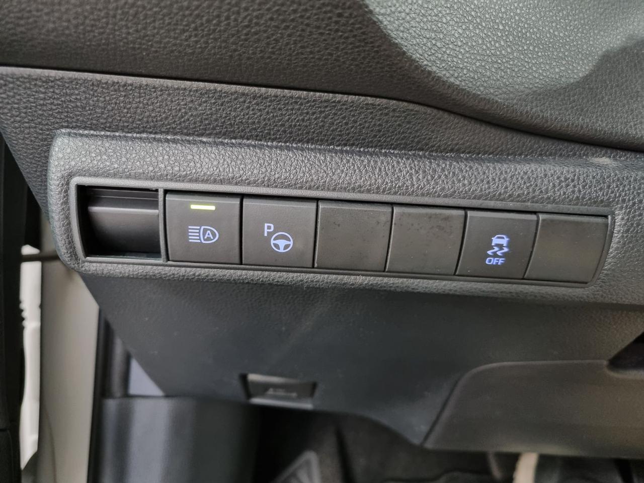 TOYOTA Corolla 2.0 Hybrid GR SPORT - 23