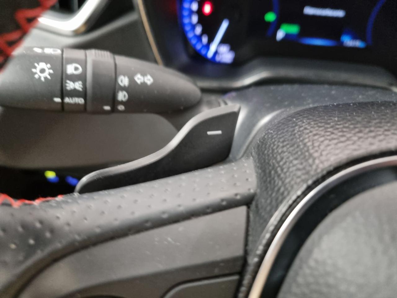 TOYOTA Corolla 2.0 Hybrid GR SPORT - 22