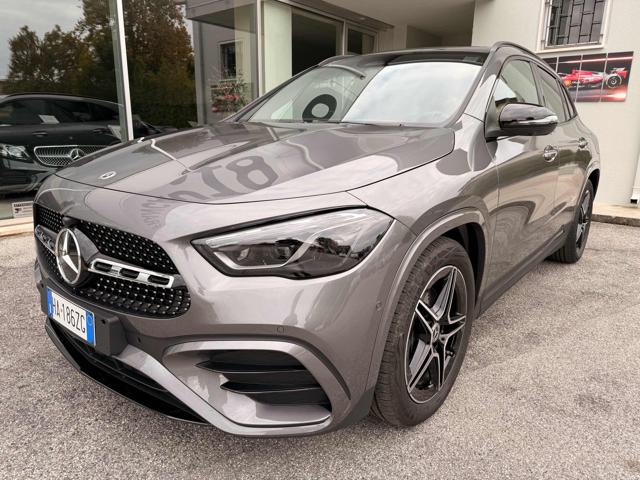 MERCEDES-BENZ GLA 200 Antracite metallizzato