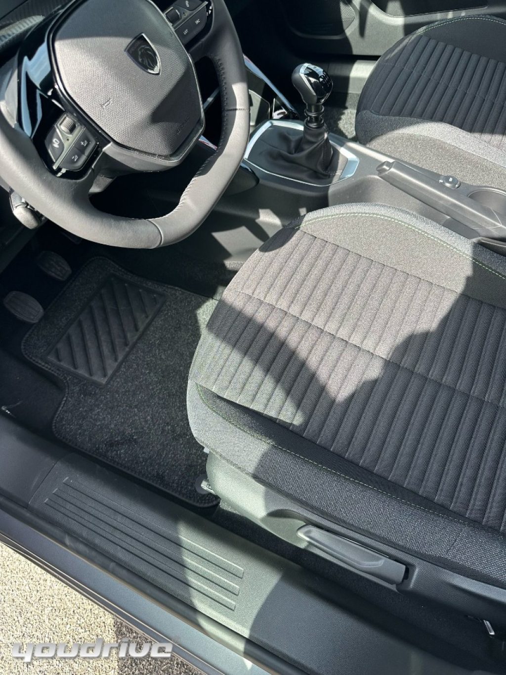 PEUGEOT 2008 / PureTech 100 S&S Style KM0 - 8