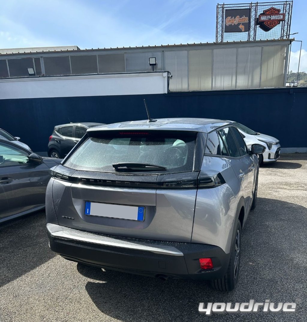 PEUGEOT 2008 / PureTech 100 S&S Style KM0 - 19