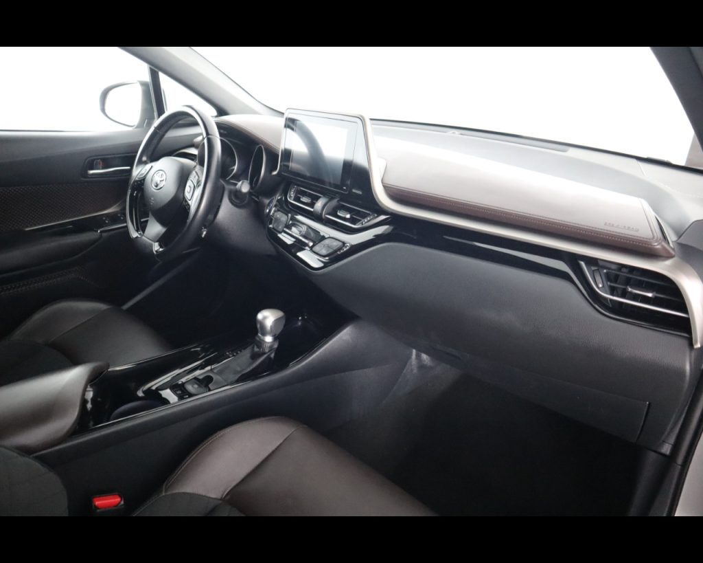 TOYOTA C-HR 1.2t Lounge 4wd cvt - 16