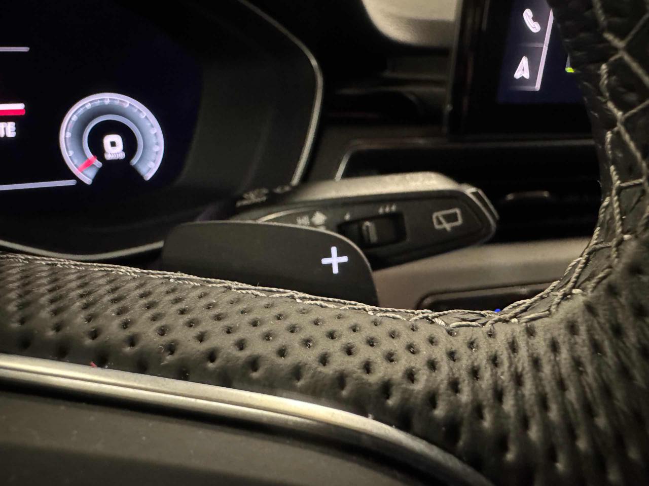 AUDI A4 Avant 40 TDI quattro S tronic S line edition - 16