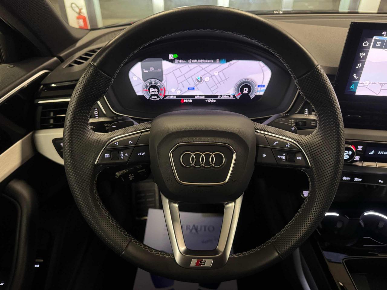 AUDI A4 Avant 40 TDI quattro S tronic S line edition - 29
