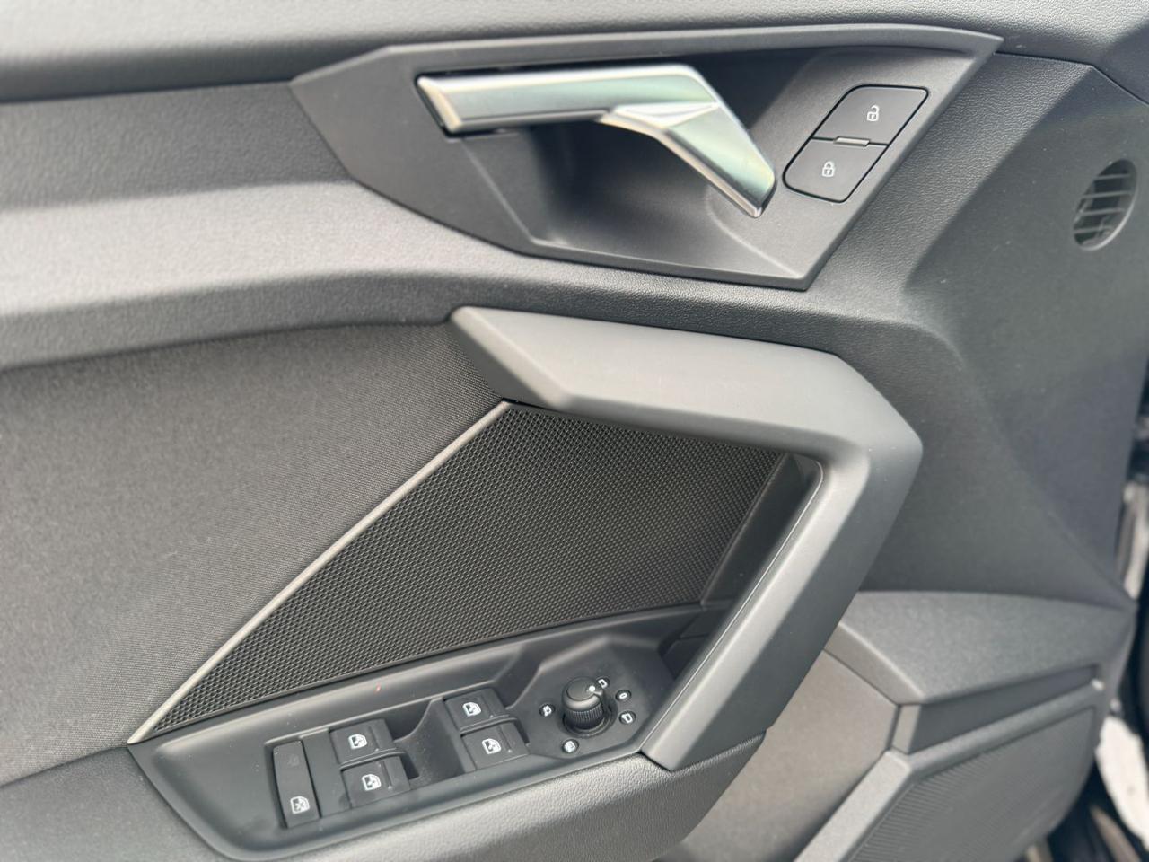 AUDI A3 SPB 30 TDI S-Tronic Business Advanced - 28