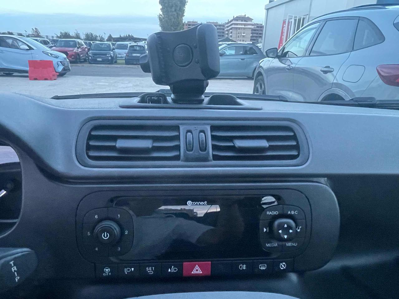 FIAT Panda 1.0 FireFly S&S Hybrid City Life - 12