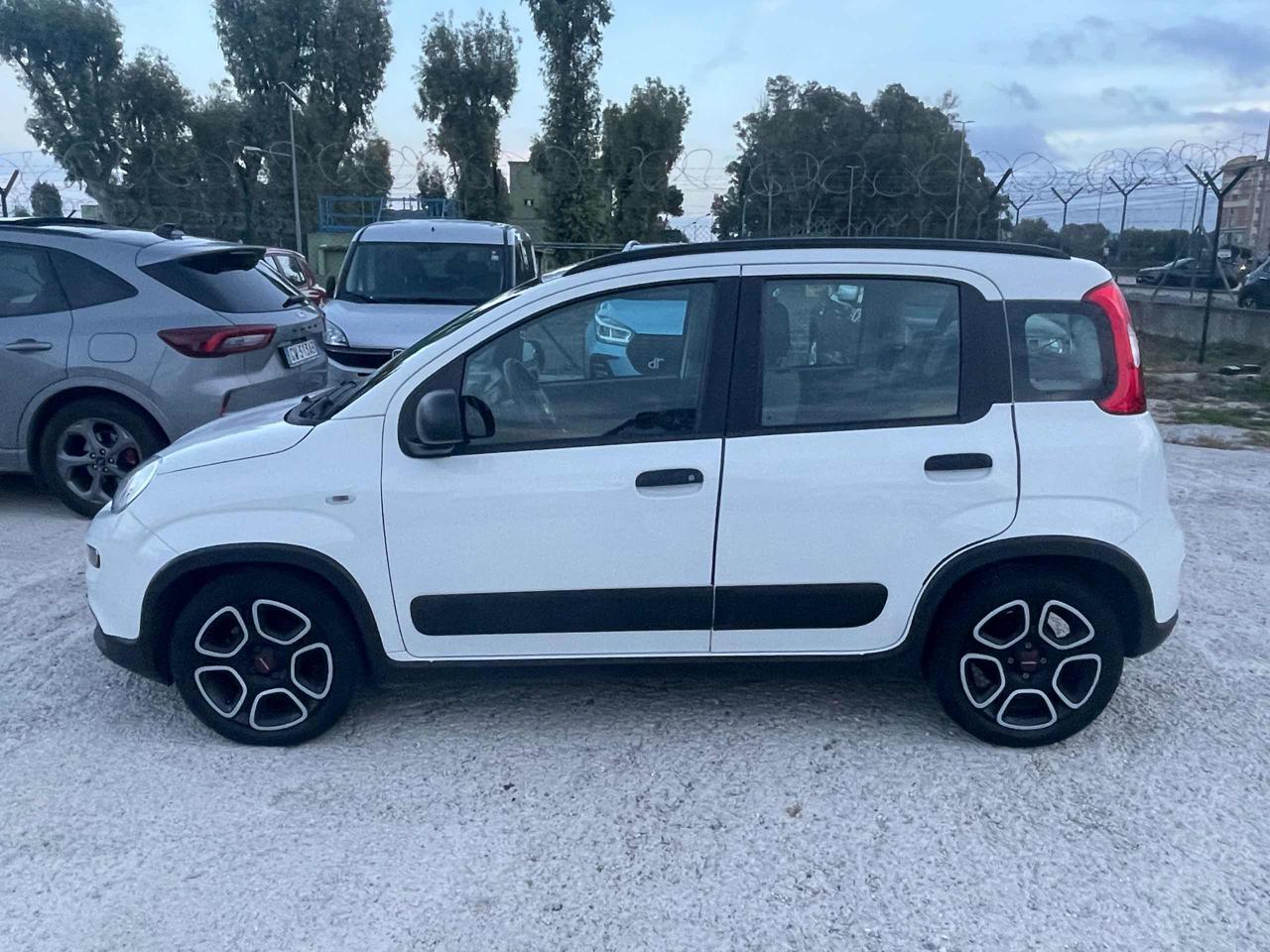 FIAT Panda 1.0 FireFly S&S Hybrid City Life - 17