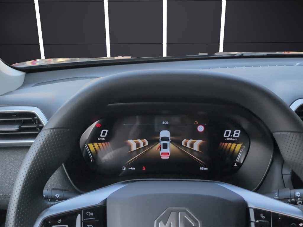 MG ZS 1.5 Standard - 11