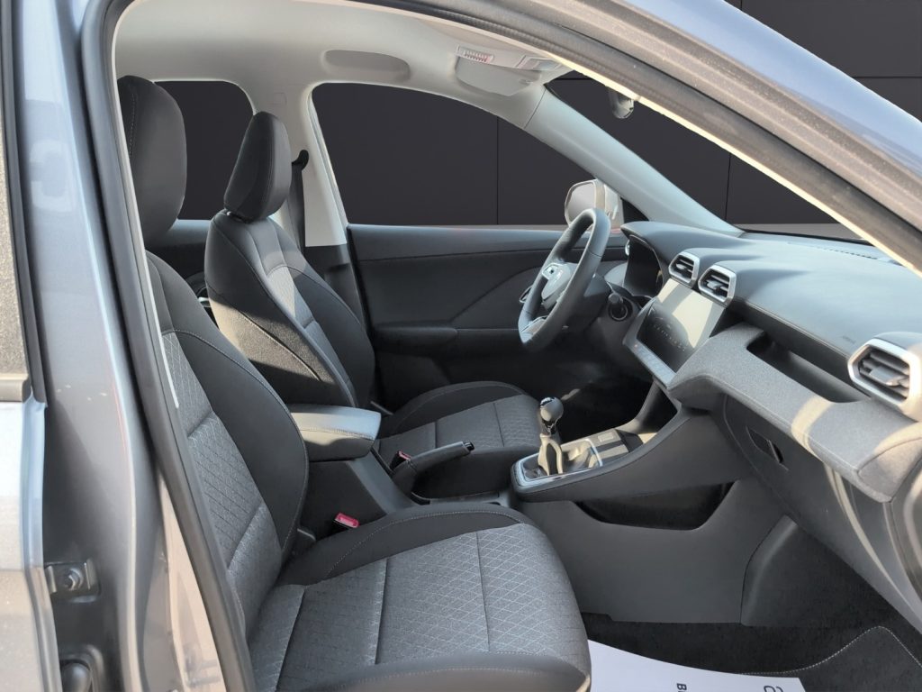 MG ZS 1.5 Standard - 18