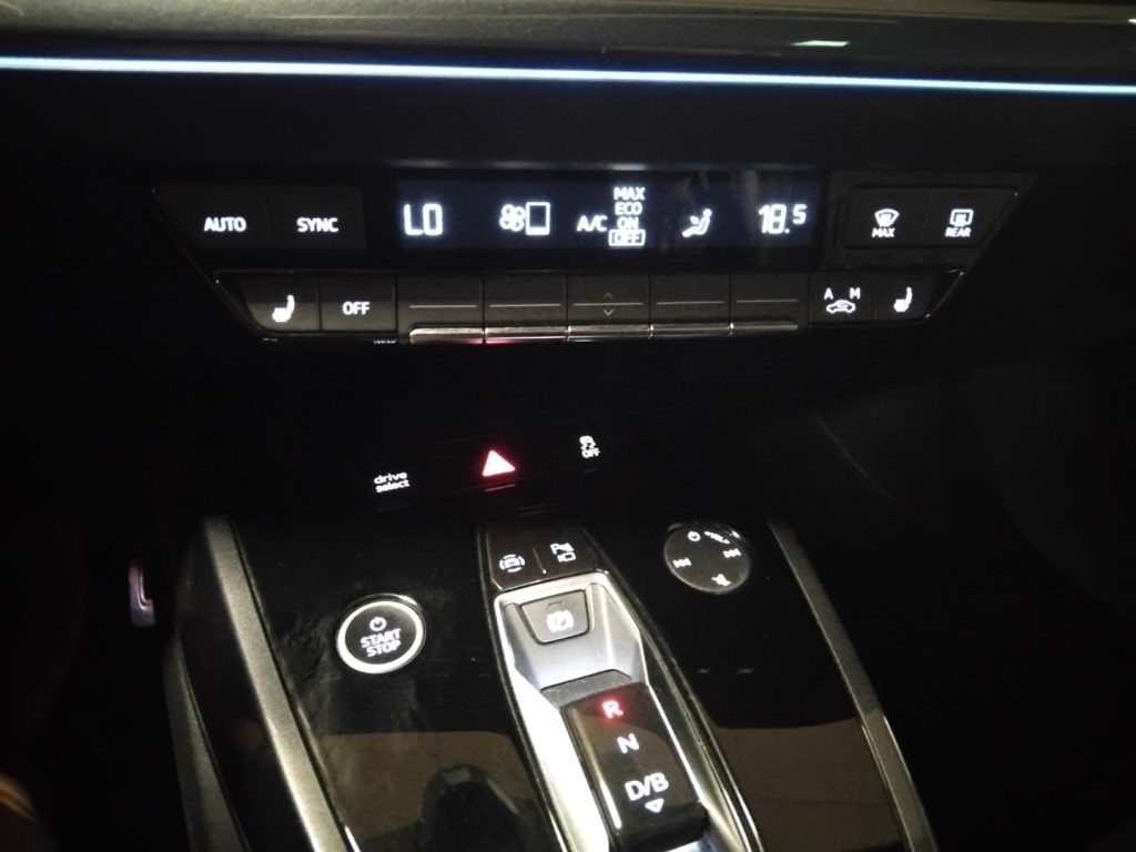 AUDI Q4 e-tron Q4 40 e-tron S line edition FULL FULL FULL - 23