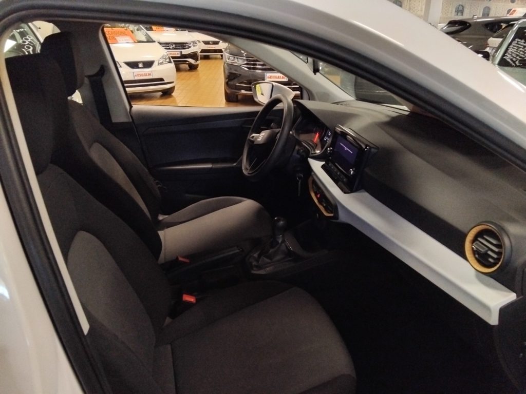 SEAT Arona 1.0 TGI Reference - 12