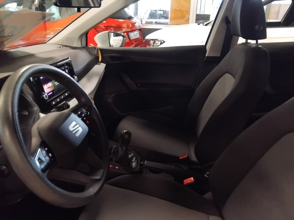 SEAT Arona 1.0 TGI Reference - 17
