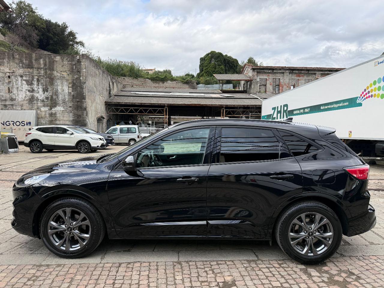 FORD Kuga 1.5 EcoBlue 120 CV aut. 2WD ST-Line - 3