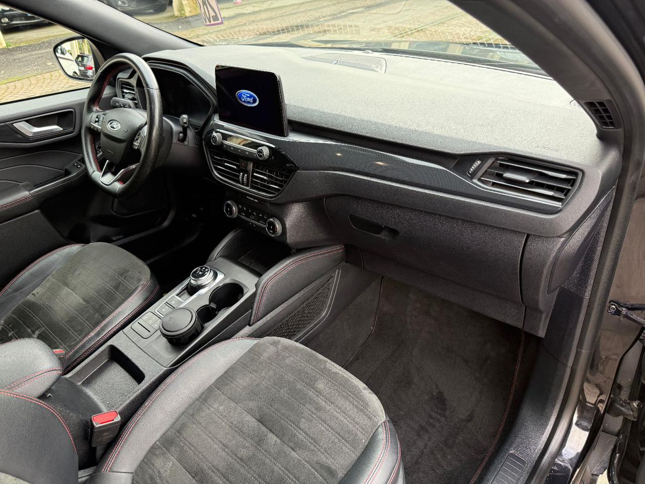 FORD Kuga 1.5 EcoBlue 120 CV aut. 2WD ST-Line - 15