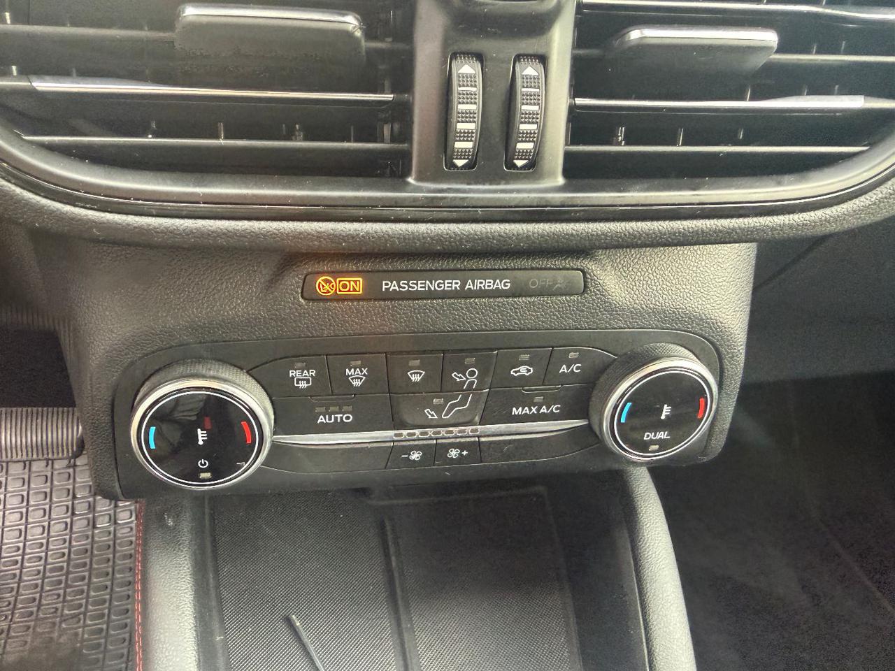 FORD Kuga 1.5 EcoBlue 120 CV aut. 2WD ST-Line - 19