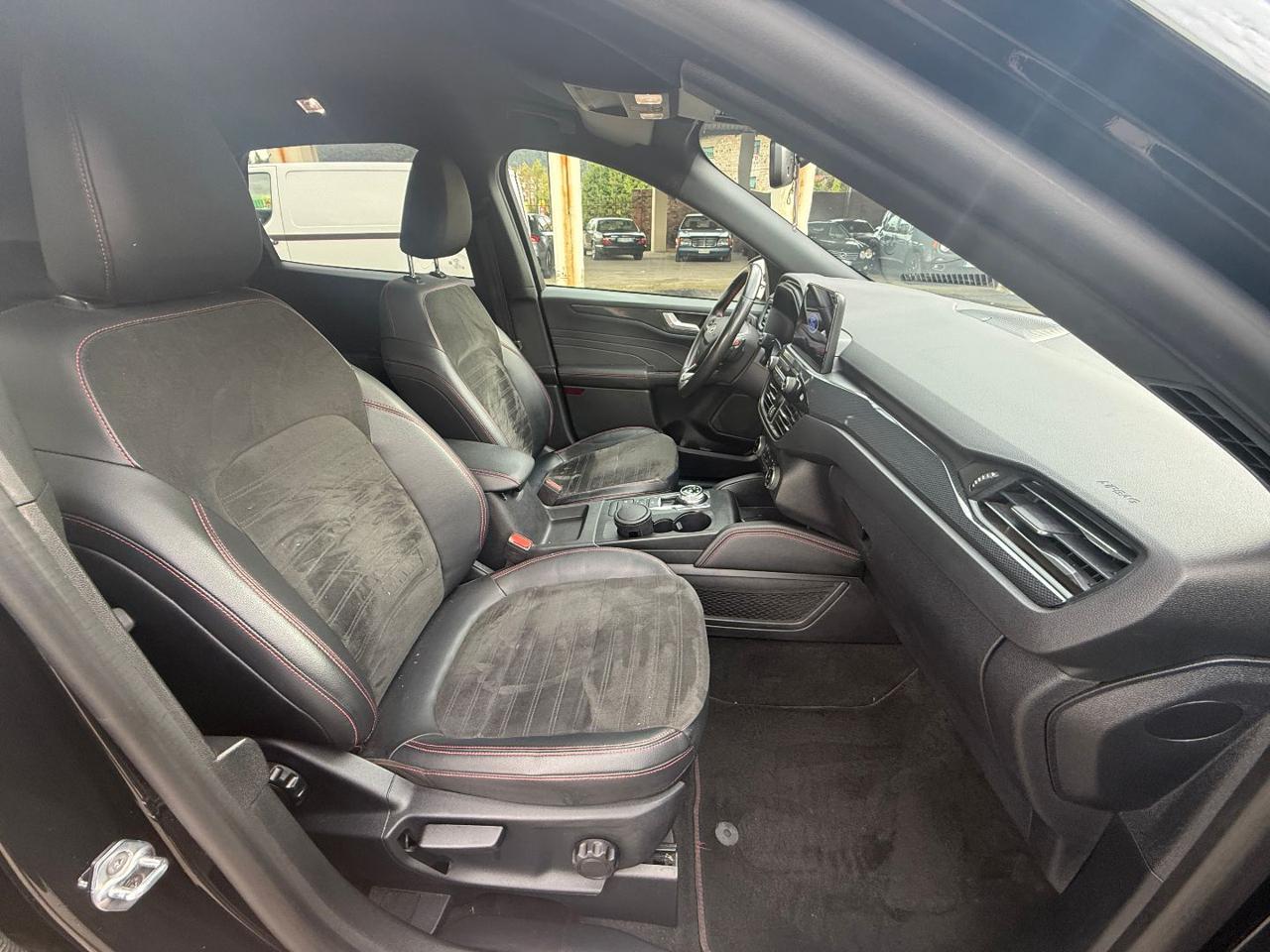 FORD Kuga 1.5 EcoBlue 120 CV aut. 2WD ST-Line - 14