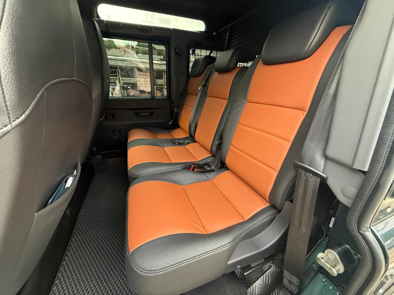 LAND ROVER Defender 110 2.2 TD4 Station Wagon SE SUPER FULL - 17