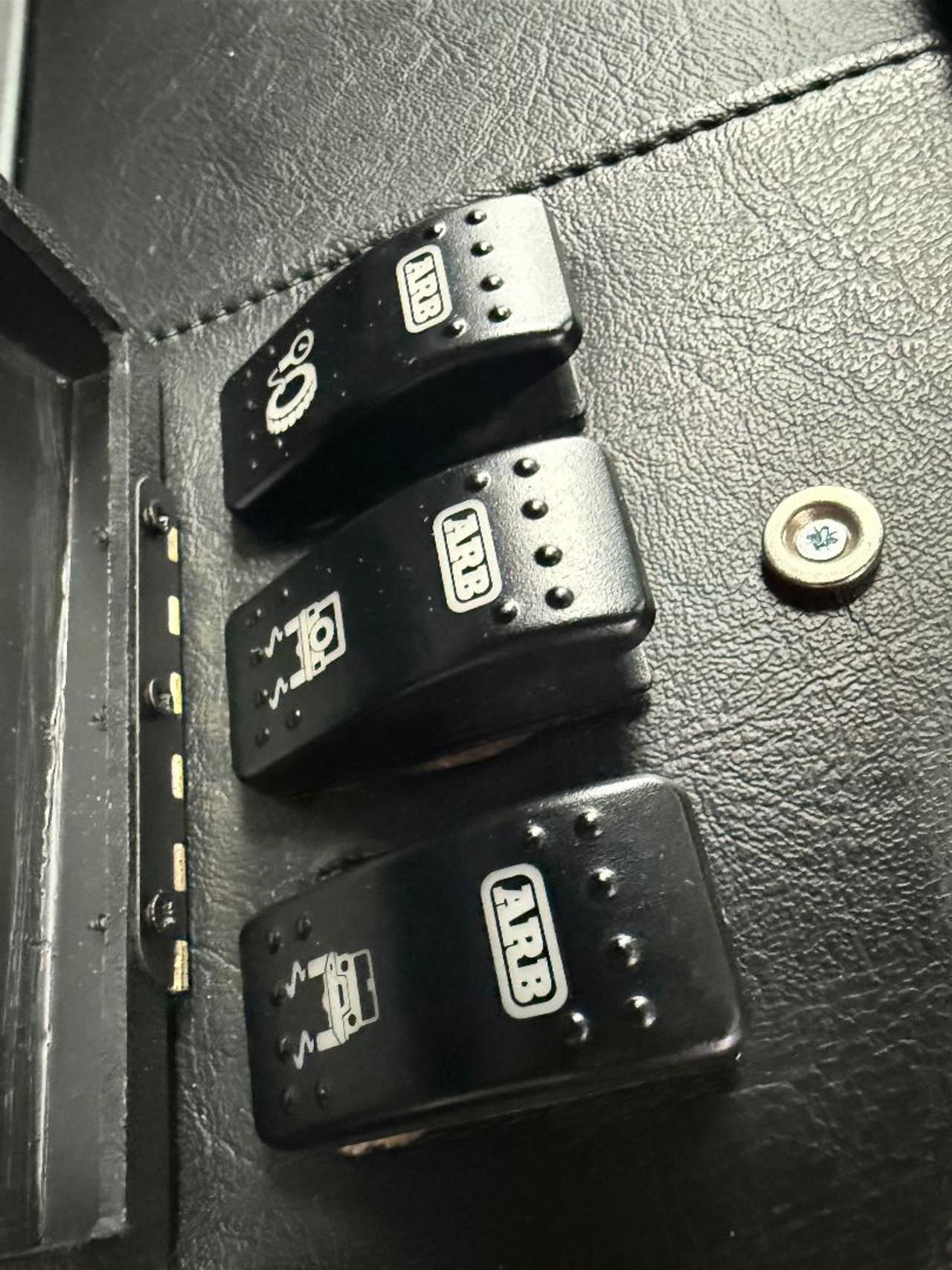 LAND ROVER Defender 110 2.2 TD4 Station Wagon SE SUPER FULL - 14