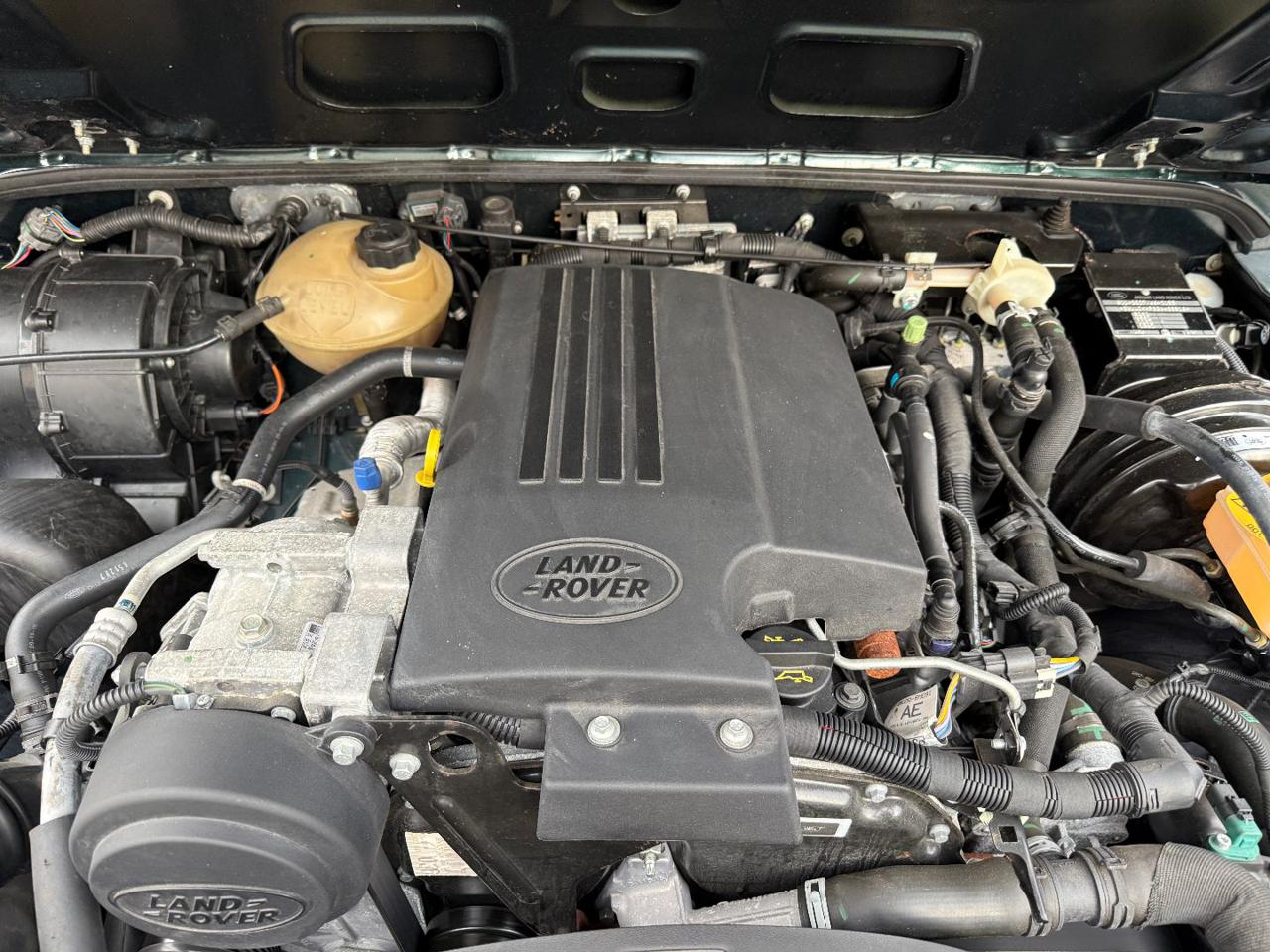 LAND ROVER Defender 110 2.2 TD4 Station Wagon SE SUPER FULL - 25