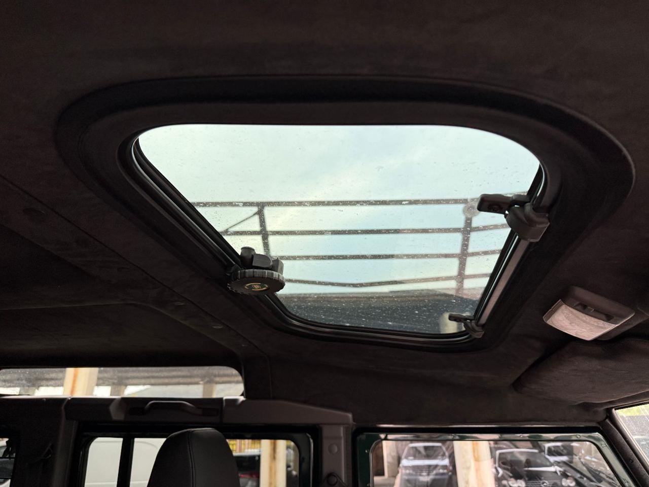 LAND ROVER Defender 110 2.2 TD4 Station Wagon SE SUPER FULL - 22