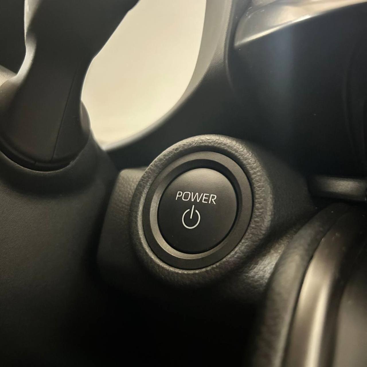 TOYOTA C-HR 1.8 HV Trend - 28